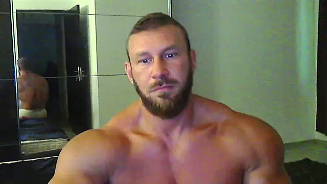 Snapshot of muscularkevin chatting on 06/27/26, 03:34 muscularkevin online show from 06/27/26, 03:34