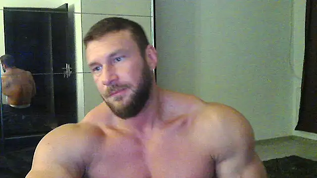 muscularkevin online show from 10/28/25, 04:35