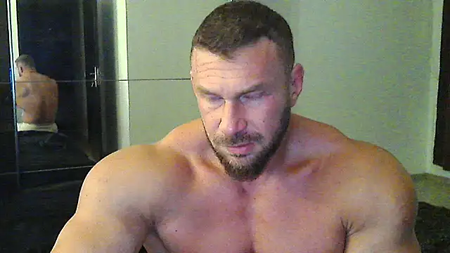 muscularkevin online show from 09/19/25, 03:32