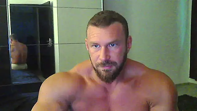 Snapshot of muscularkevin chatting on 07/10/26, 03:39 muscularkevin online show from 07/10/26, 03:39