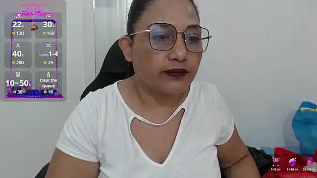 Snapshot of Katha_Marck chatting on 10/02/25, 12:41 Katha Marck online show from 10/02/25, 12:41