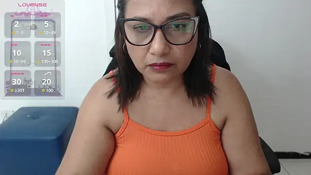 Snapshot of Katha_Marck chatting on 02/28/26, 02:44 Katha Marck online show from 02/28/26, 02:44