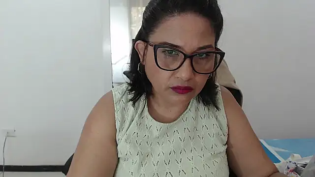 Snapshot of Katha_Marck chatting on 12/03/25, 12:59 Katha Marck online show from 12/03/25, 12:59