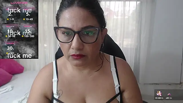 Snapshot of Katha_Marck chatting on 02/24/25, 12:37 Katha Marck online show from 02/24/25, 12:37