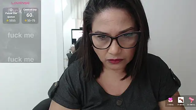 Snapshot of Katha_Marck chatting on 02/03/26, 12:43 Katha Marck online show from 02/03/26, 12:43