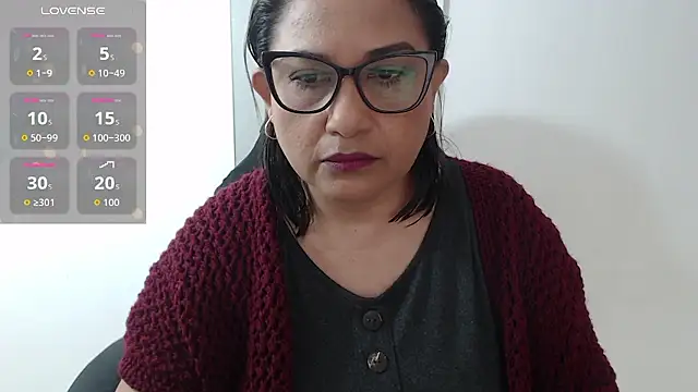 Snapshot of Katha_Marck chatting on 01/10/26, 01:28 Katha Marck online show from 01/10/26, 01:28