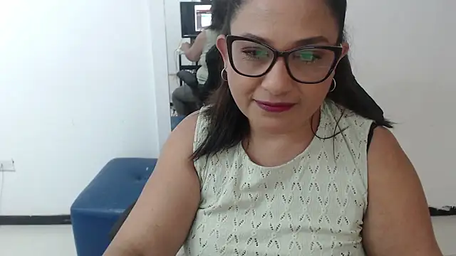 Snapshot of Katha_Marck chatting on 04/22/26, 12:34 Katha Marck online show from 04/22/26, 12:34