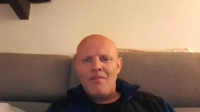 Snapshot of davigochi77bcn chatting on 11/07/25, 08:13 davigochi77bcn online show from 11/07/25, 08:13