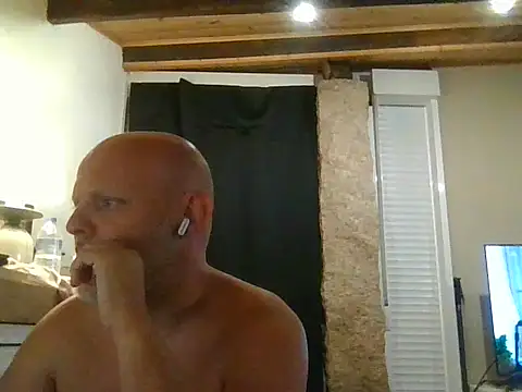 Snapshot of davigochi77bcn chatting on 09/09/25, 08:07 davigochi77bcn online show from 09/09/25, 08:07