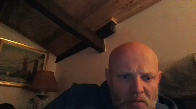 Snapshot of davigochi77bcn chatting on 03/09/25, 08:21 davigochi77bcn online show from 03/09/25, 08:21