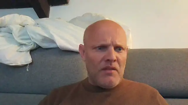 Snapshot of davigochi77bcn chatting on 11/09/25, 07:51 davigochi77bcn online show from 11/09/25, 07:51