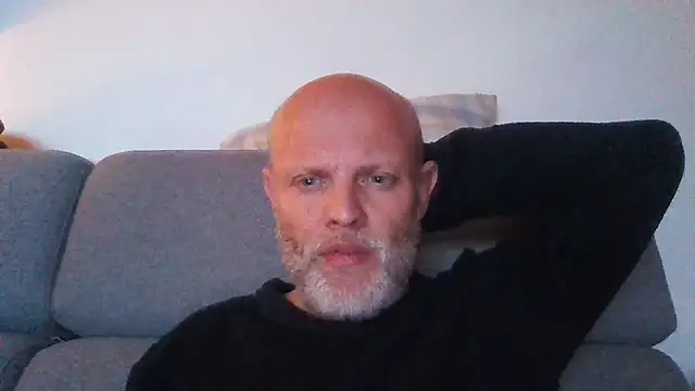 Snapshot of davigochi77bcn chatting on 12/18/25, 09:07 davigochi77bcn online show from 12/18/25, 09:07