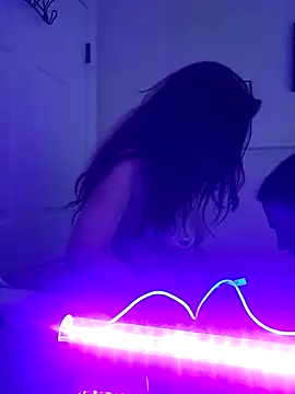 Hotredheadandtoungelasher online show from 10/31/25, 12:13