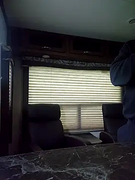 Hotredheadandtoungelasher online show from 02/05/26, 03:08