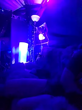 Hotredheadandtoungelasher online show from 03/10/25, 09:01