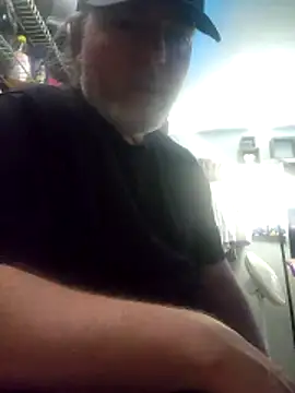 Hotredheadandtoungelasher online show from 02/08/26, 08:56