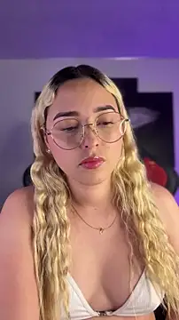 Irisweet  online show from 10/24/25, 10:09