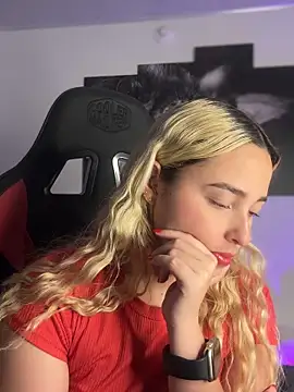 Irisweet  online show from 09/17/25, 10:23