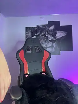 Irisweet  online show from 10/20/25, 10:43