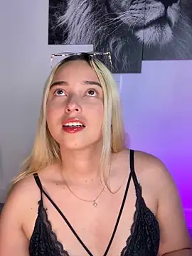 Irisweet  online show from 09/30/25, 09:43