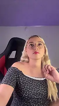 Irisweet  online show from 11/11/25, 10:47