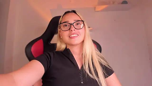 Irisweet  online show from 03/21/25, 12:18