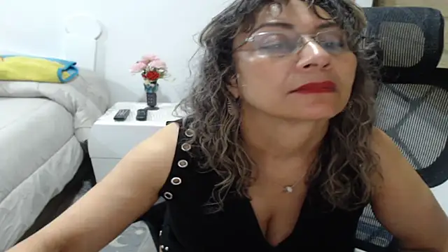 Snapshot of jesy_hot chatting on 07/12/26, 12:11 jesy hot online show from 07/12/26, 12:11