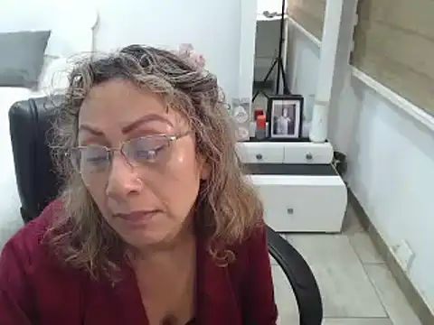 Snapshot of jesy_hot chatting on 03/21/25, 01:45 jesy hot online show from 03/21/25, 01:45