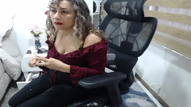 jesy hot online show from 05/12/26, 10:16
