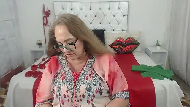 Sweetbigcatt online show from 06/23/26, 02:20