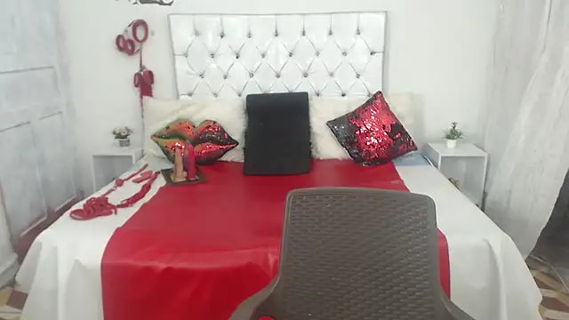 Sweetbigcatt online show from 02/13/26, 04:12