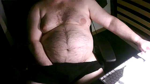 Snapshot of sr4343 chatting on 01/31/25, 09:37 sr4343 online show from 01/31/25, 09:37