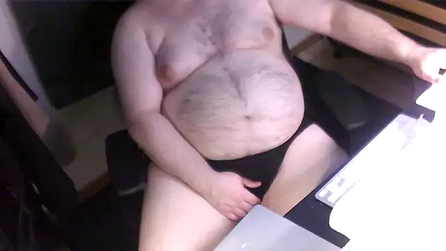 Snapshot of sr4343 chatting on 12/28/24, 01:28 sr4343 online show from 12/28/24, 01:28