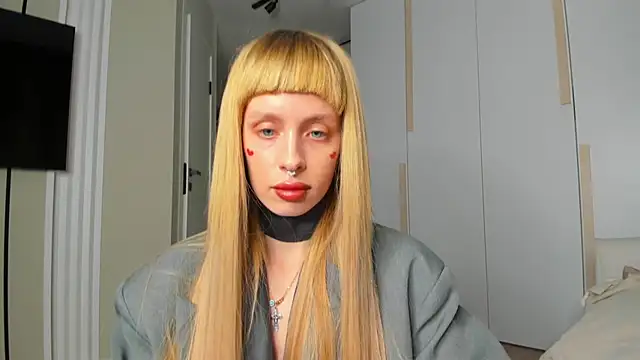 FlowerOfSin2001 online show from 04/11/26, 04:21