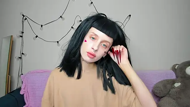 FlowerOfSin2001 online show from 10/01/25, 02:54