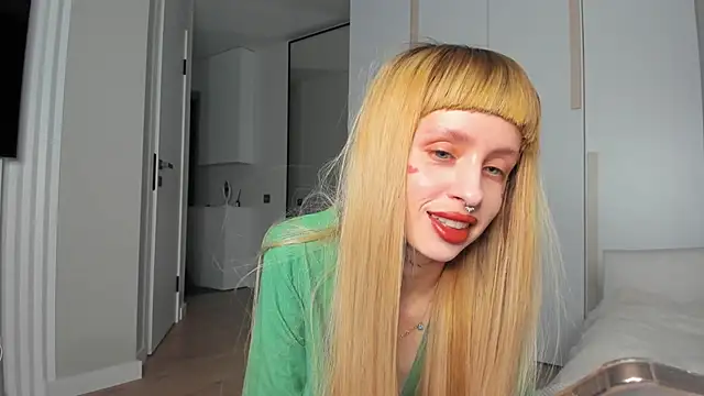 FlowerOfSin2001 online show from 04/13/26, 01:26