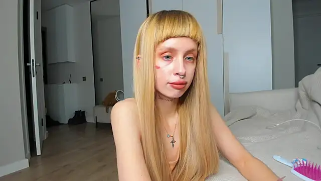 FlowerOfSin2001 online show from 04/09/26, 04:13