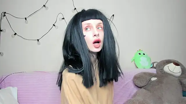 FlowerOfSin2001 online show from 09/21/25, 04:34