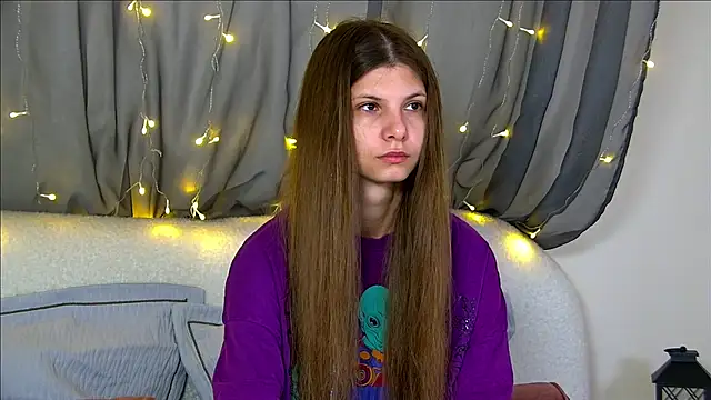 AudreyBarlow online show from 10/28/25, 06:23