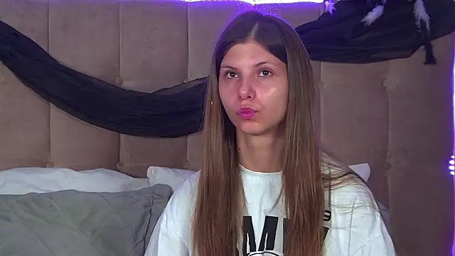 AudreyBarlow online show from 11/02/25, 06:24