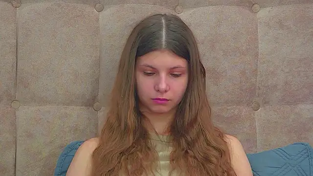 AudreyBarlow online show from 11/28/25, 01:22