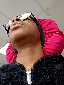 Jasmine FullsShine online show from 04/19/26, 01:34