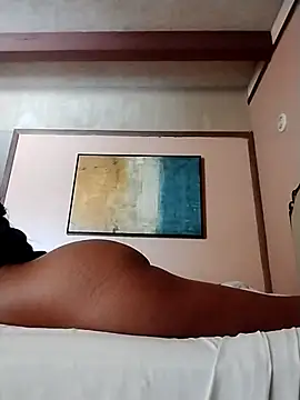 Snapshot of Jasmine_FullsShine chatting on 10/15/25, 03:42 Jasmine FullsShine online show from 10/15/25, 03:42