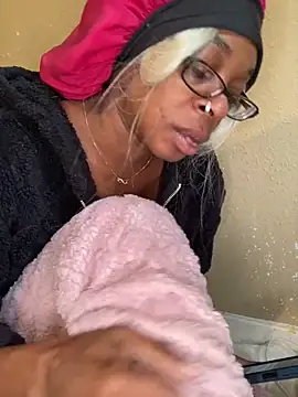 Jasmine FullsShine online show from 04/20/26, 02:51