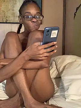 Snapshot of Jasmine_FullsShine chatting on 01/13/26, 09:52 Jasmine FullsShine online show from 01/13/26, 09:52