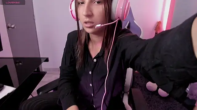 Snapshot of Cositarica_ chatting on 02/13/26, 01:22 Cositarica online show from 02/13/26, 01:22