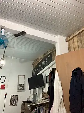 raphadoors19 online show from 11/26/25, 02:22