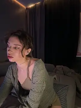 Bastet online show from 11/17/25, 06:01