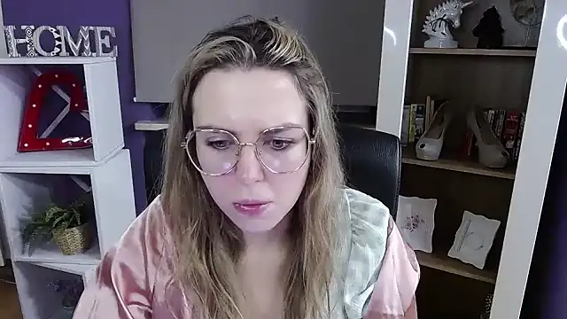 Zoey Erotic online show from 12/01/25, 05:30