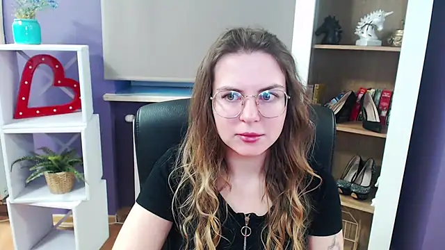Snapshot of Zoey_Erotic chatting on 03/07/25, 05:29 Zoey Erotic online show from 03/07/25, 05:29